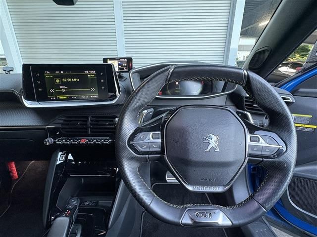 PEUGEOT 2008 2020 Image 31