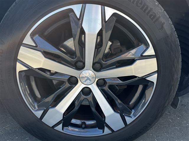 PEUGEOT 3008 2018 Image 31