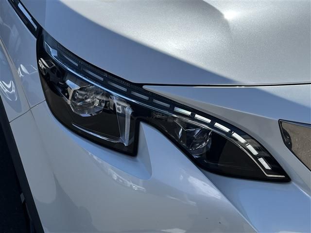 PEUGEOT 3008 2018 Image 31