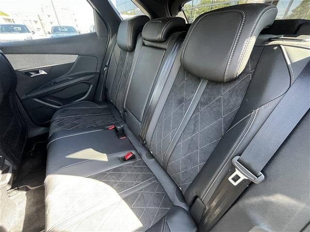 PEUGEOT 3008 2018 Image 31