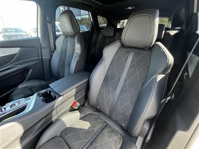 PEUGEOT 3008 2018 Image 31