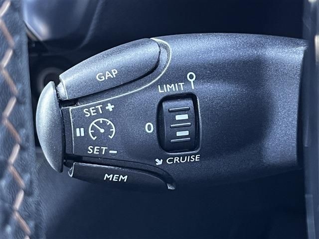 PEUGEOT 3008 2018 Image 31