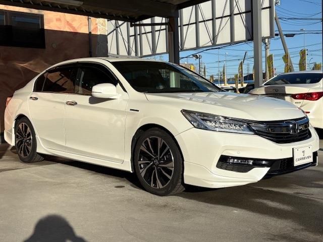 HONDA ACCORD HYBRID 2017 Image 31