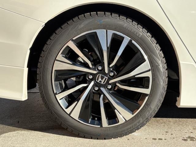 HONDA ACCORD HYBRID 2017 Image 31