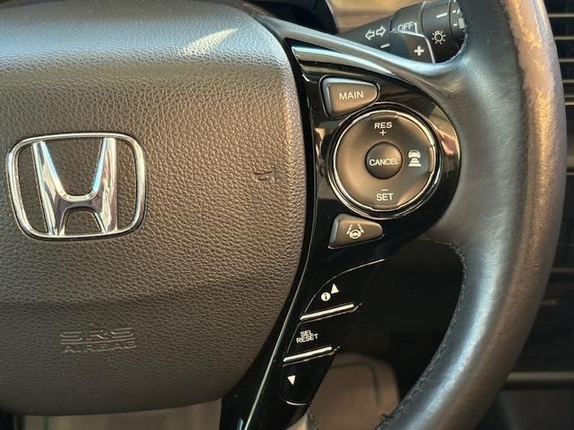 HONDA ACCORD HYBRID 2017 Image 31