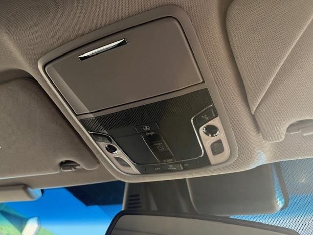 HONDA ACCORD HYBRID 2017 Image 31