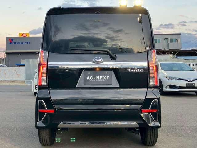 DAIHATSU TANTO CUSTOM 2021 Image 31