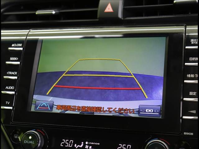 TOYOTA CAMRY HYBRID 2019 Image 31