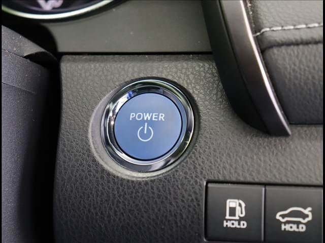 TOYOTA CAMRY HYBRID 2019 Image 31