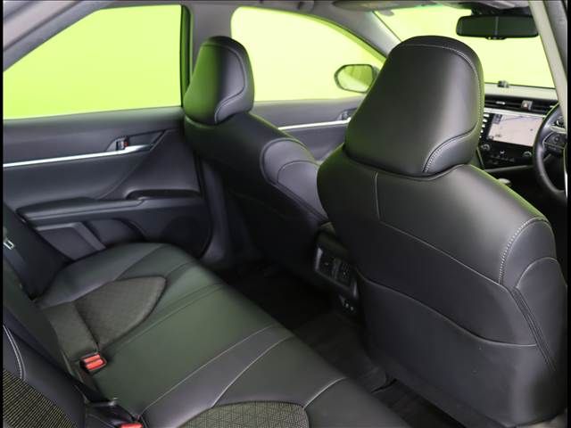 TOYOTA CAMRY HYBRID 2019 Image 31