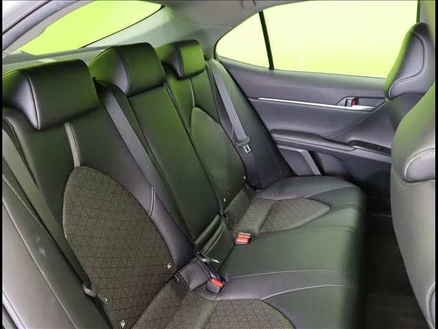 TOYOTA CAMRY HYBRID 2019 Image 31