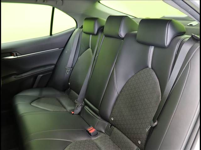 TOYOTA CAMRY HYBRID 2019 Image 31