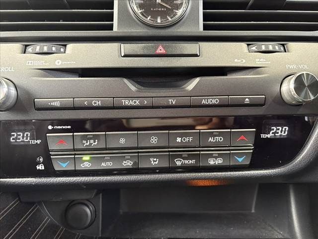 TOYOTA LEXUS RX200T 2016 Image 31