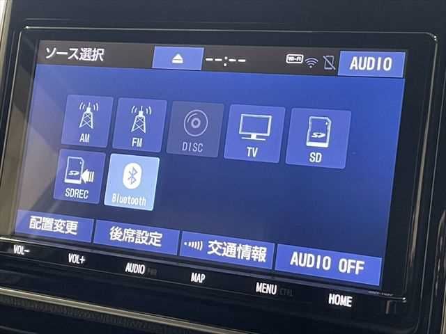 TOYOTA NOAH HYBRID 2018 Image 31
