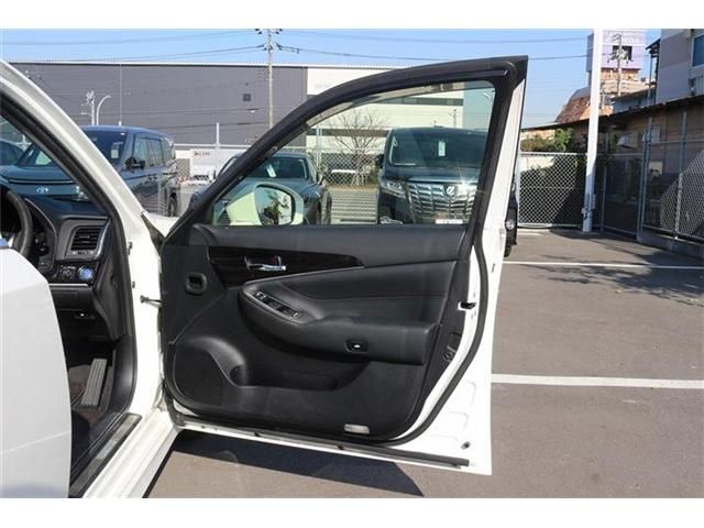 TOYOTA CROWN SEDAN HYBRID 2016 Image 31