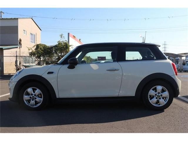 BMW MINI COOPER D 2018 Image 31