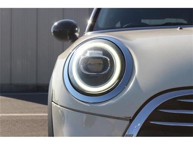 BMW MINI COOPER D 2018 Image 31