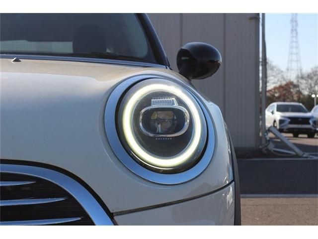 BMW MINI COOPER D 2018 Image 31