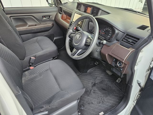 TOYOTA TANK 2017 Image 31