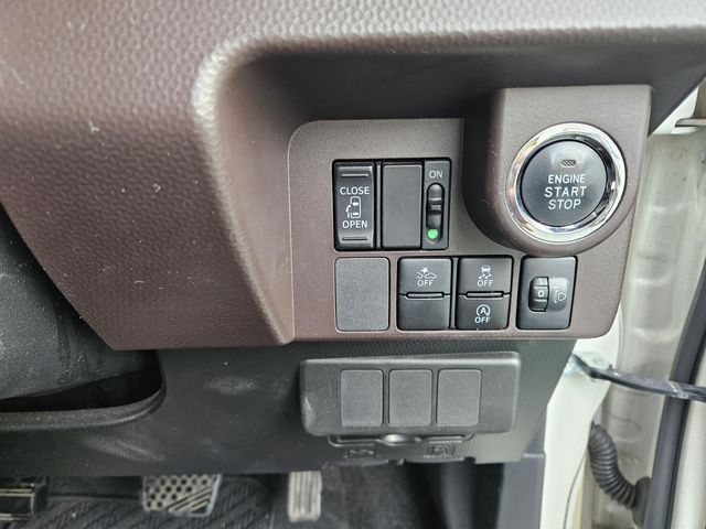 TOYOTA TANK 2017 Image 31