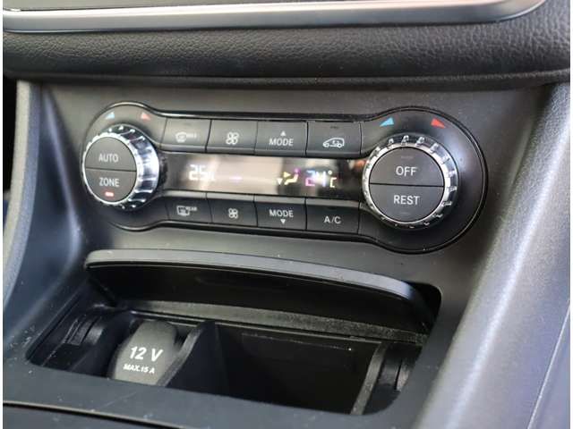 MERCEDES BENZ GLA CL 2015 Image 31