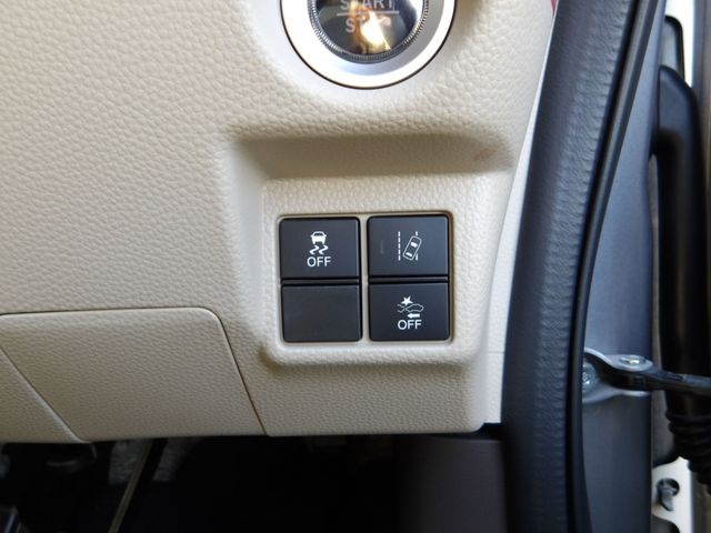 HONDA N BOX 2019 Image 31