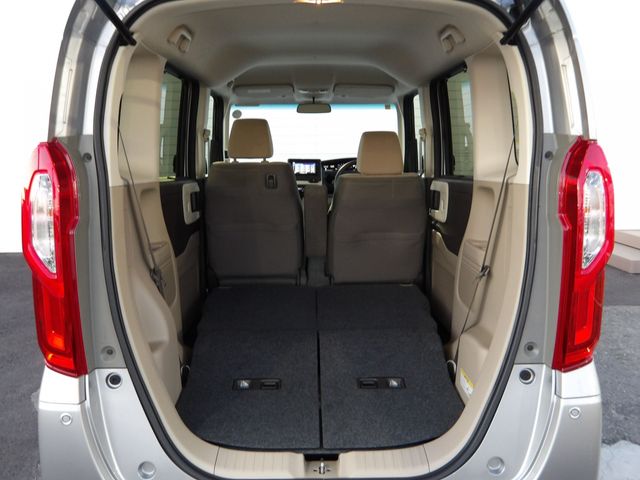 HONDA N BOX 2019 Image 31