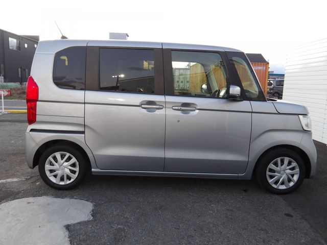 HONDA N BOX 2019 Image 31