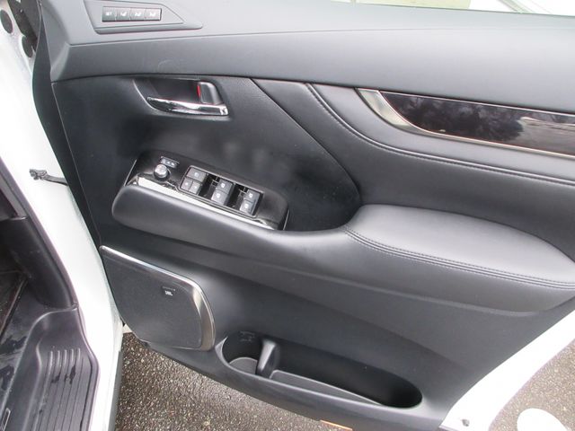 TOYOTA VELLFIRE  HYBRID 4WD 2020 Image 31