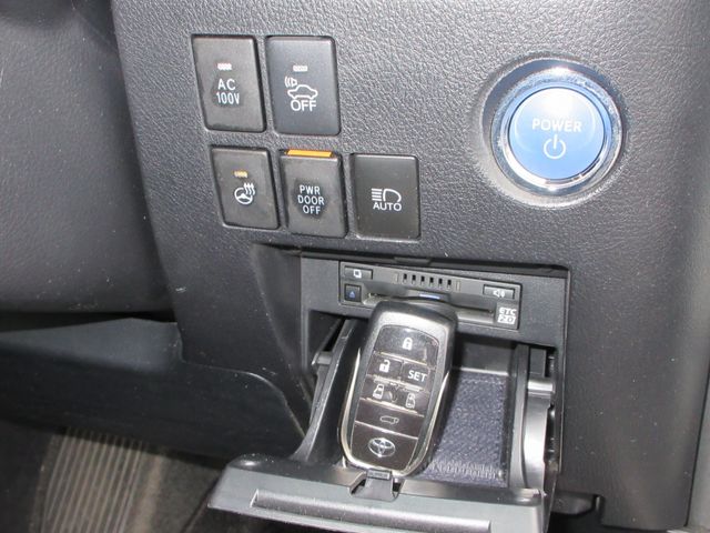 TOYOTA VELLFIRE  HYBRID 4WD 2020 Image 31