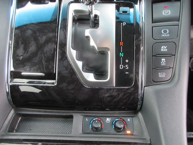 TOYOTA VELLFIRE  HYBRID 4WD 2020 Image 31