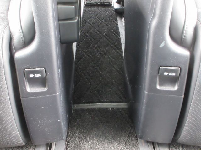 TOYOTA VELLFIRE  HYBRID 4WD 2020 Image 31