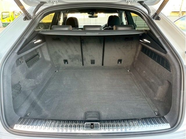 AUDI Q8 2024 Image 31