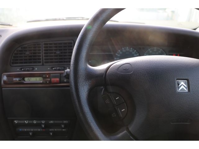CITROEN XANTIA 2001 Image 31