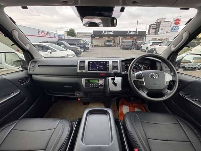 TOYOTA HIACE VAN 2WD 2018 Image 31