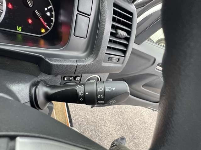 TOYOTA HIACE VAN 2WD 2018 Image 31