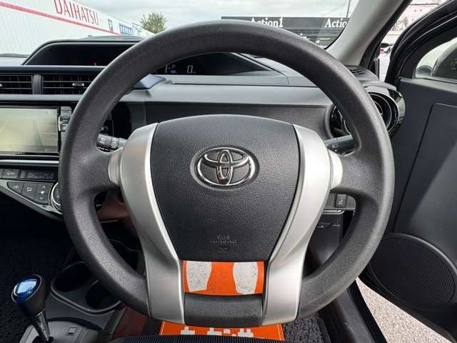 TOYOTA AQUA 2015 Image 31