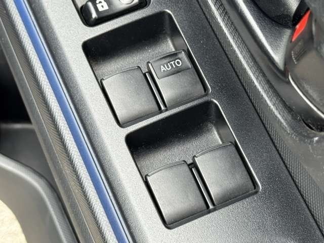 TOYOTA AQUA 2015 Image 31