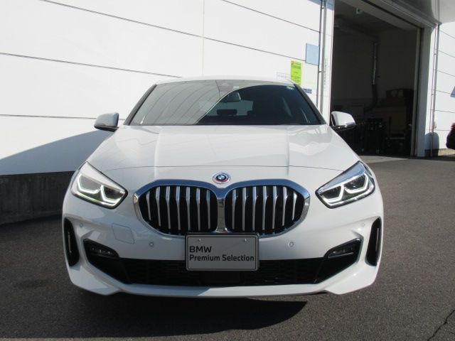 BMW 1SERIES 2022 Image 31