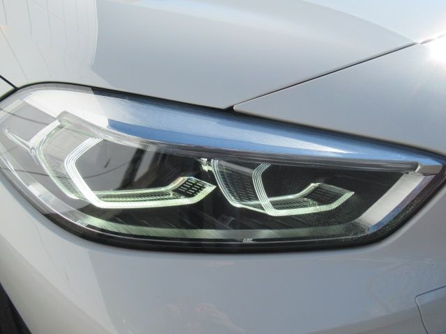 BMW 1SERIES 2022 Image 31