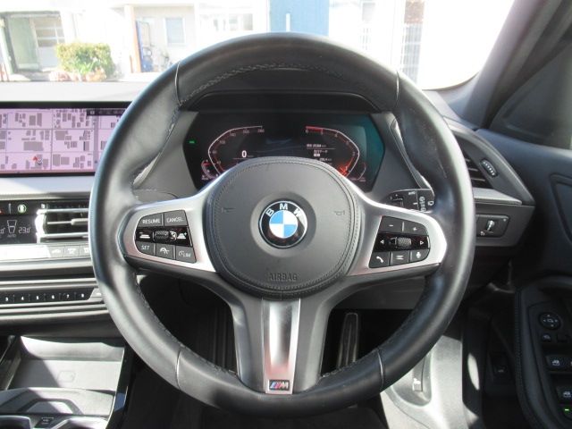 BMW 1SERIES 2022 Image 31