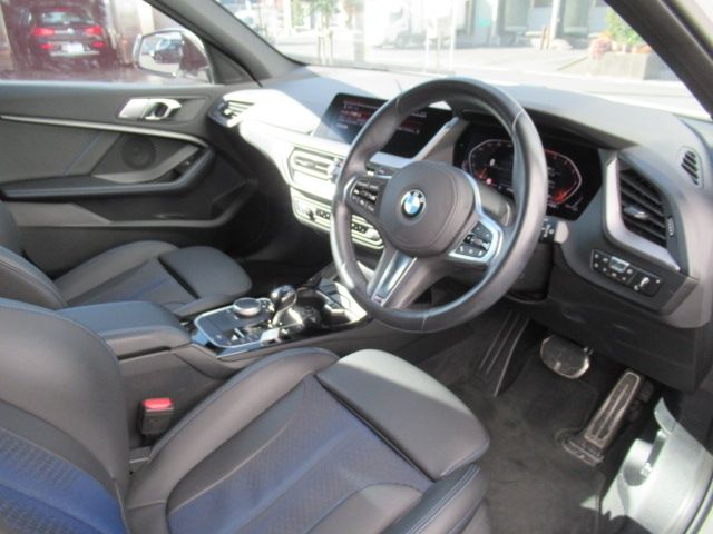 BMW 1SERIES 2022 Image 31