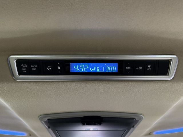 TOYOTA ALPHARD 2017 Image 31