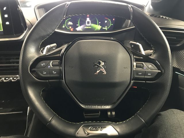 PEUGEOT 208 2021 Image 31