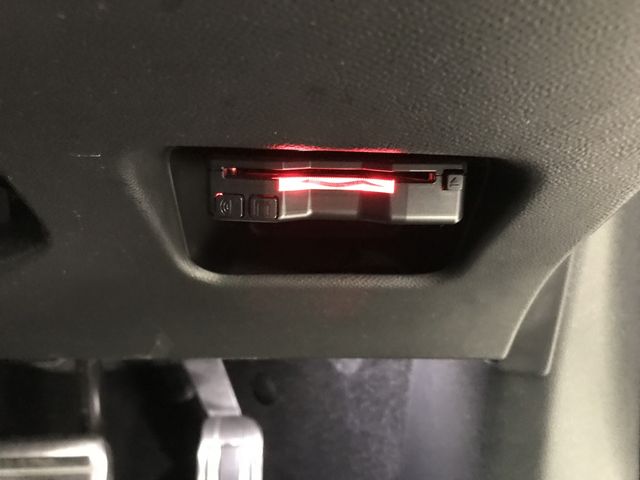 PEUGEOT 208 2021 Image 31