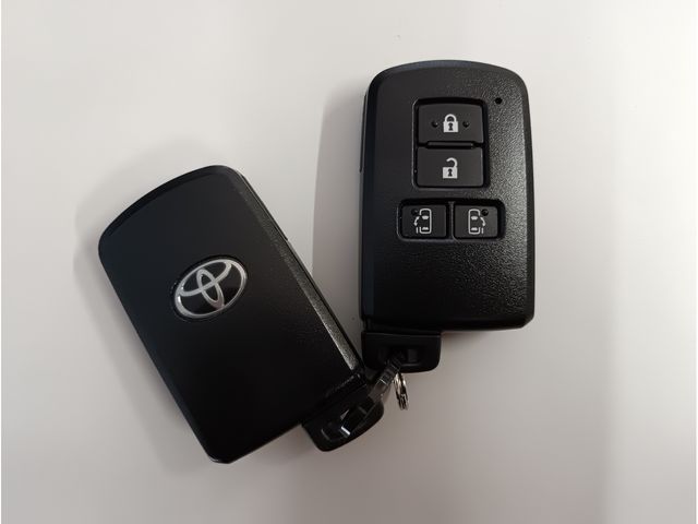 TOYOTA VOXY 2016 Image 31