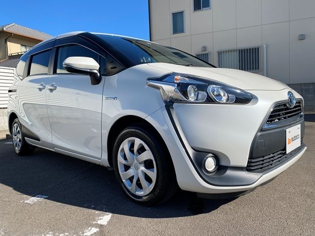 TOYOTA SIENTA HYBRID 2015 Image 31