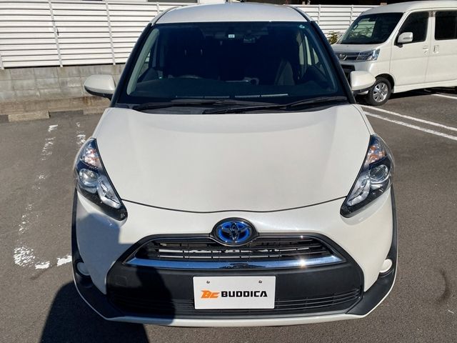 TOYOTA SIENTA HYBRID 2015 Image 31