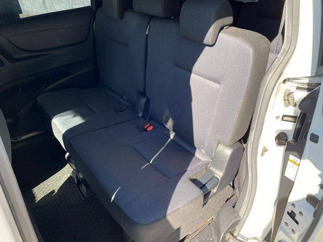 TOYOTA SIENTA HYBRID 2015 Image 31