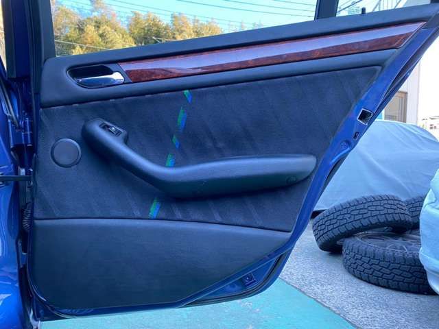 ALPINA B3 TOURING 2002 Image 31